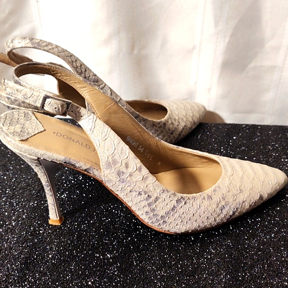 Donald J. Pliner - Picture 7 of 7